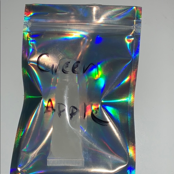 Lip Gloss & Charm Bracelets - Picture 4 of 7